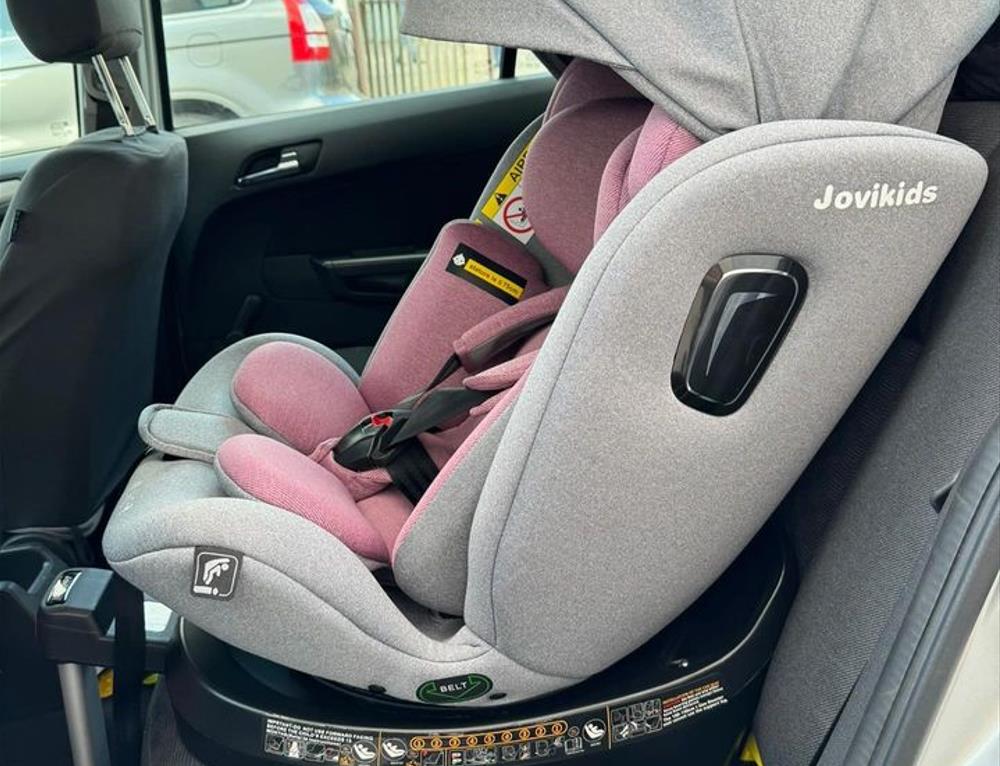 How to Install Baby Car Seats Correctly?