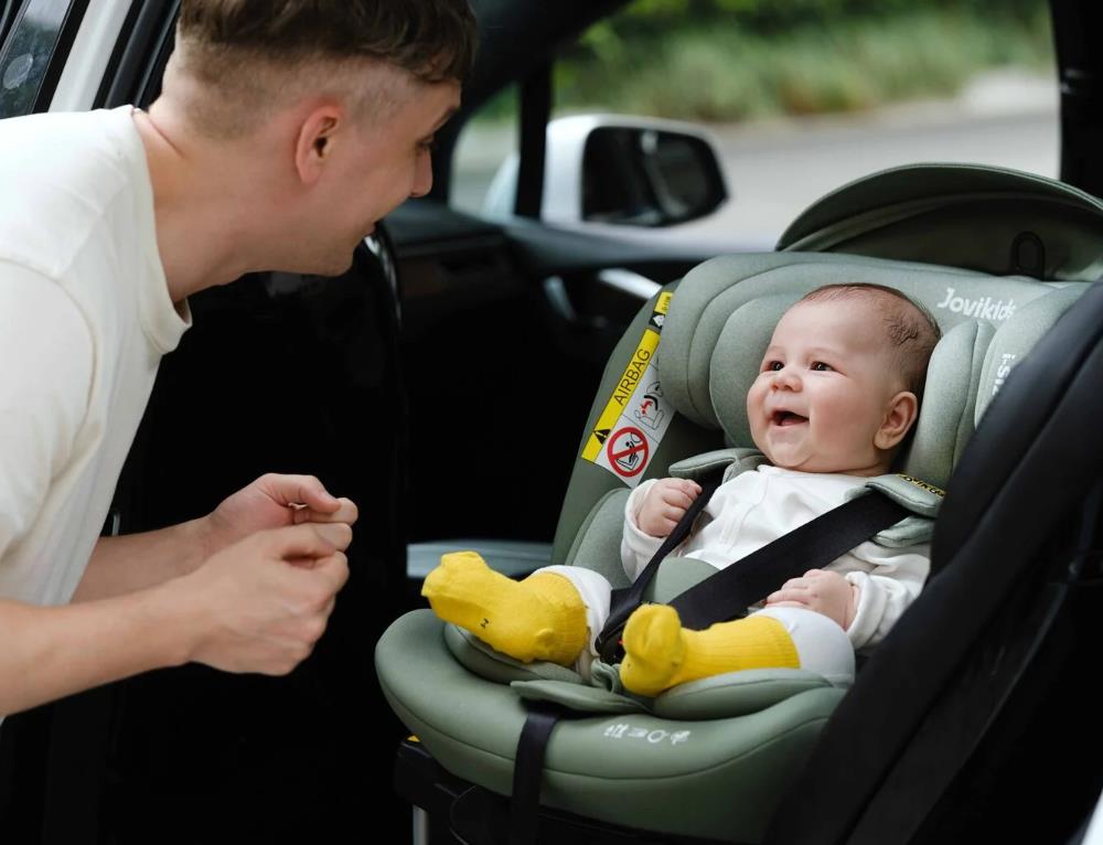 Best Swivel Car Seats in the UK for 2025